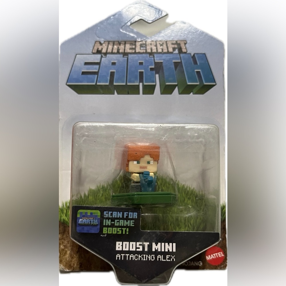 Minecraft Earth Boost Mini – Attacking Alex (2019 Mattel / Mojang)